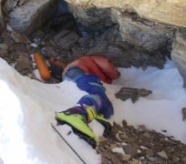 珠峰上最吓人的图片，死在珠峰的人会腐烂吗？